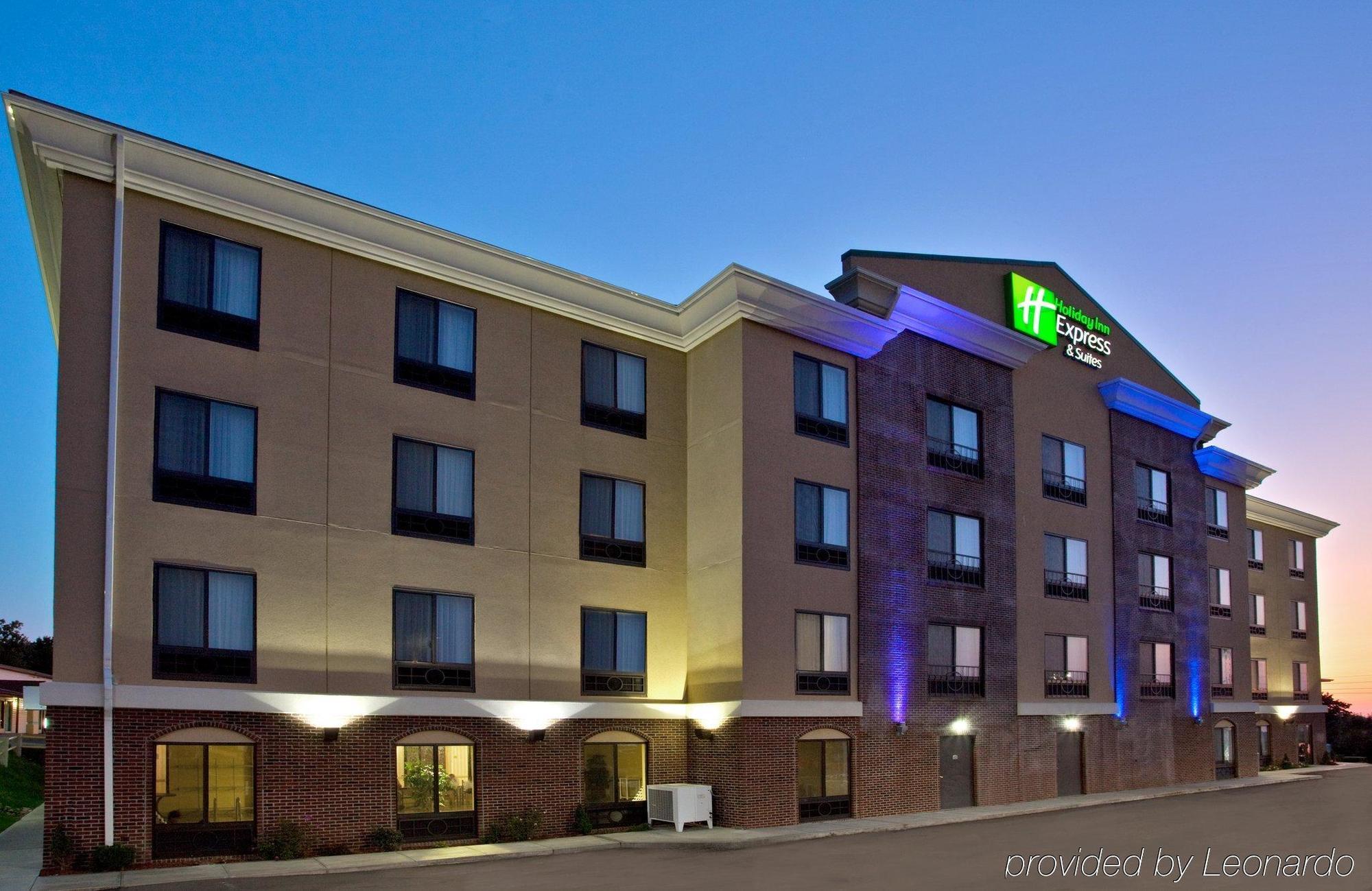 Holiday Inn Express Hotel & Suites Erie - North East, An Ihg Hotel Exterior photo
